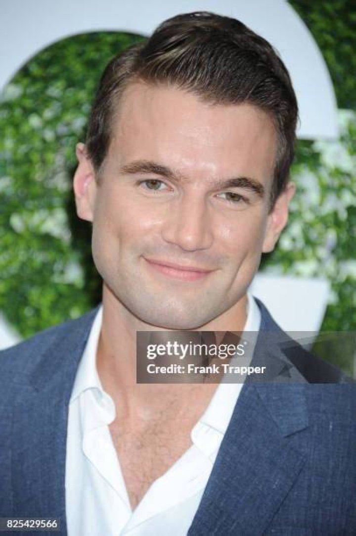 Alex Russell of CBS' 'SWAT' Who Is His Girlfriend? Feeling the Vibe