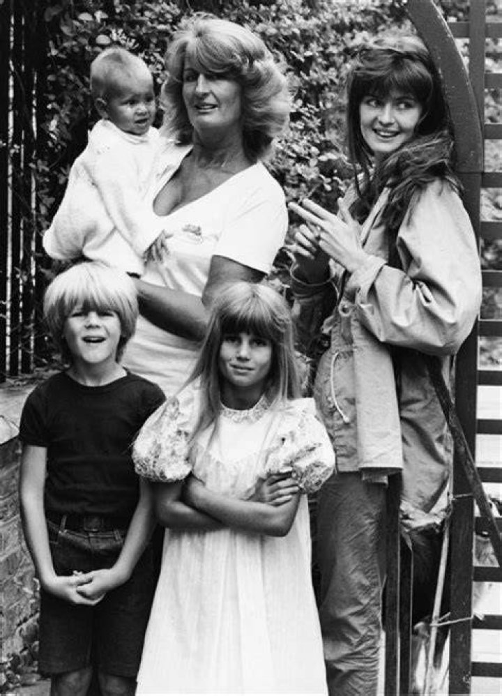 Discoveries And Insights About Michael McKean's Children