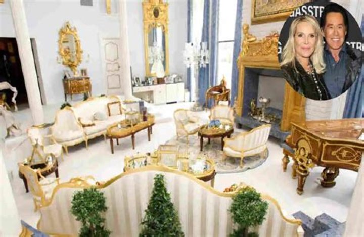 Inside Wayne Newton’s Las Vegas wonderland Las vegas homes, Home, Las
