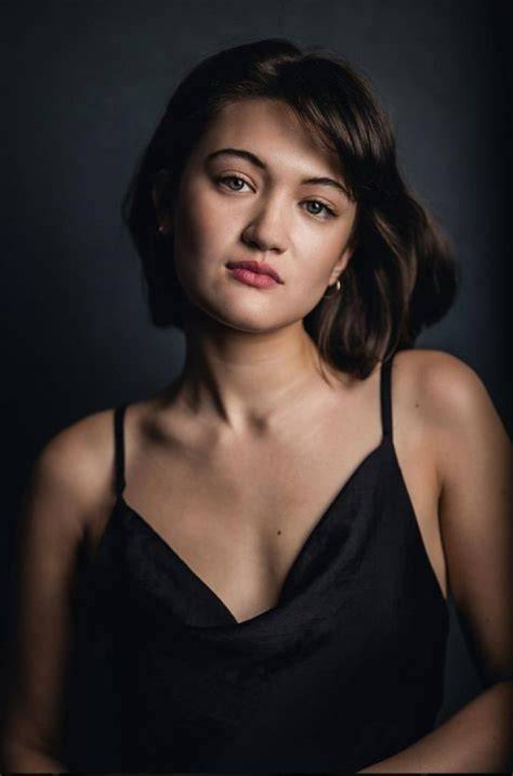 Isa Briones Gallery Super Stars Bio