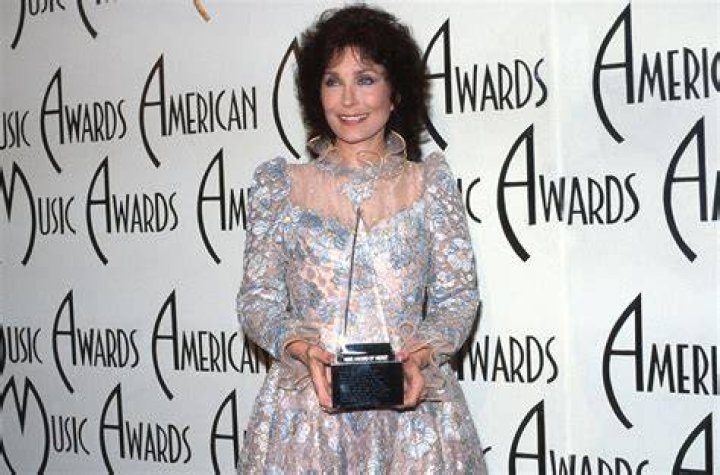 Loretta Lynn Biographical Timeline American Masters PBS IWOFR