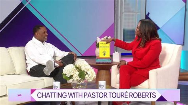 Pastor Tour&eacute; Roberts discusses new book 'Wholeness'