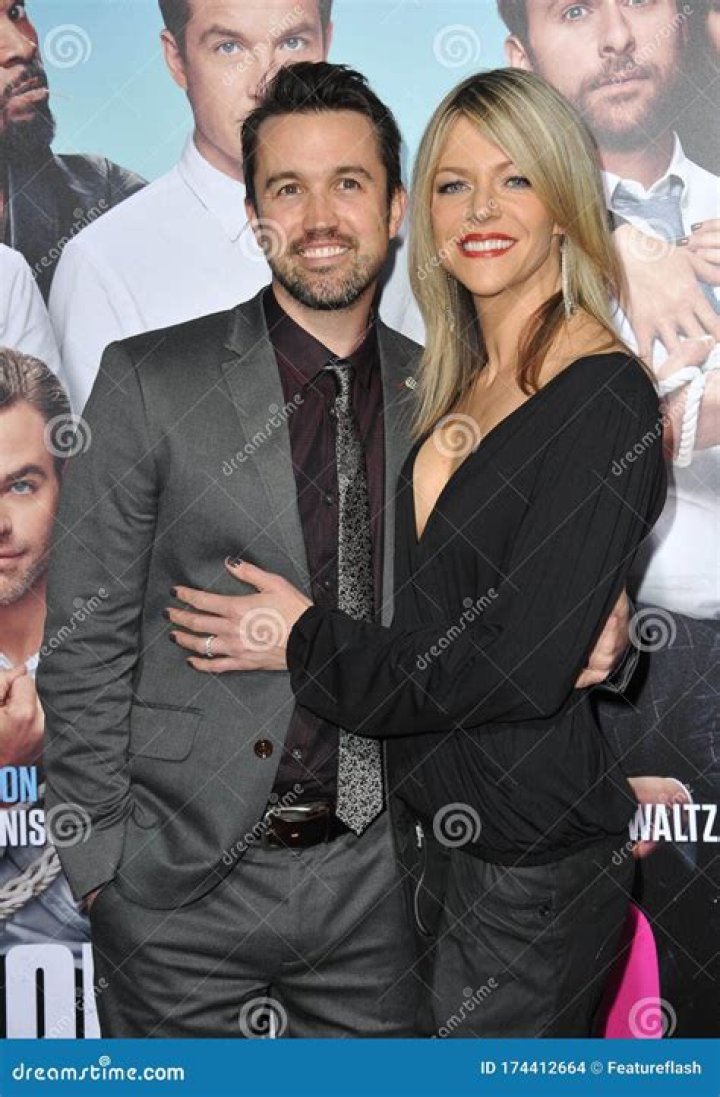 Rob Mcelhenney And Wife Singing