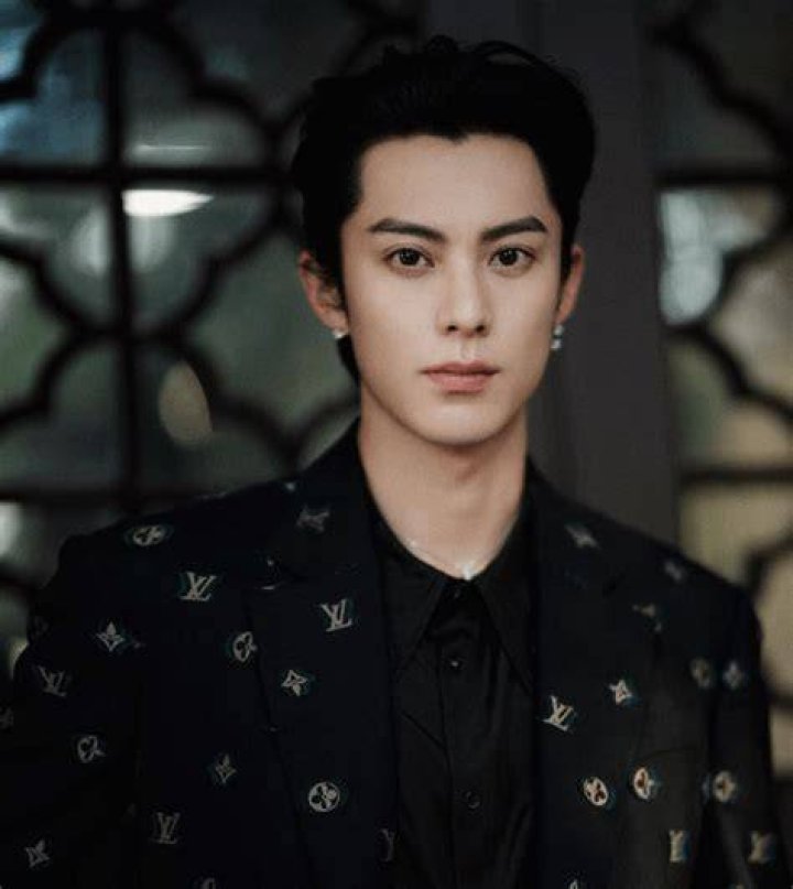 Unveiling Dylan Wang's Romantic Life: Discoveries And Secrets Revealed