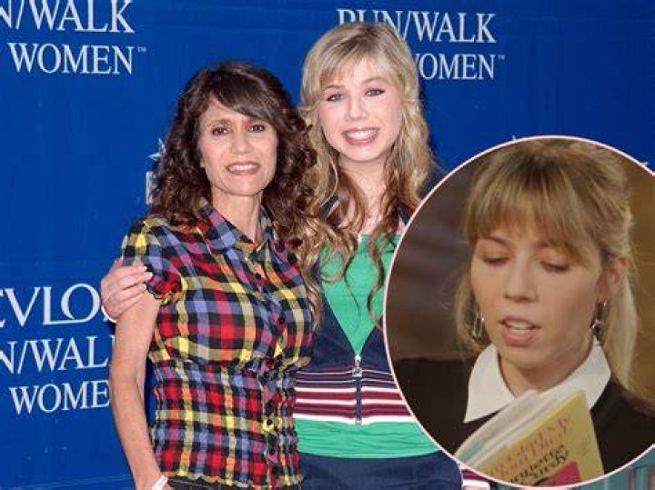 Watch McCurdy Read Aloud An Abusive Email From Her Late Mother