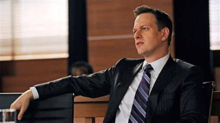 Why Did Josh Charles Leave The Good Wife? Explained OtakuKart